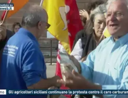 Palermo – Gli agricoltori siciliani continuano la protesta contro il caro carburante